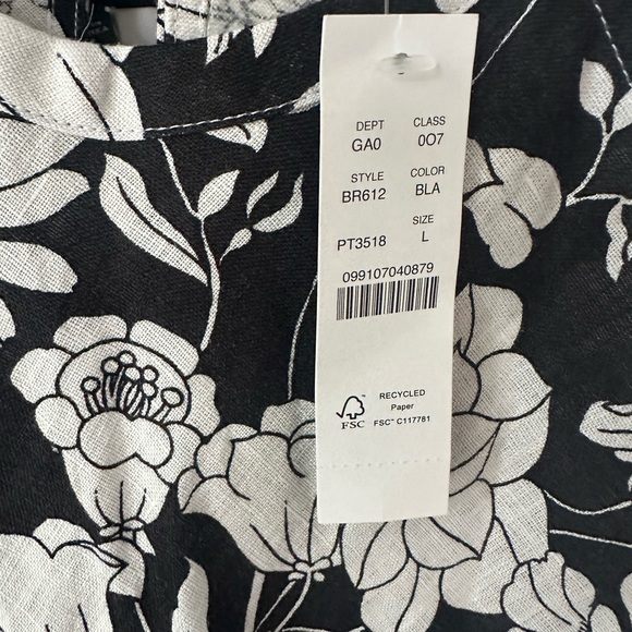 NWT J. Crew Linen Halter Style Black and White Floral Women's Top SZ XL - Picture 5 of 8